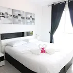 Apartment Nova Paradise *